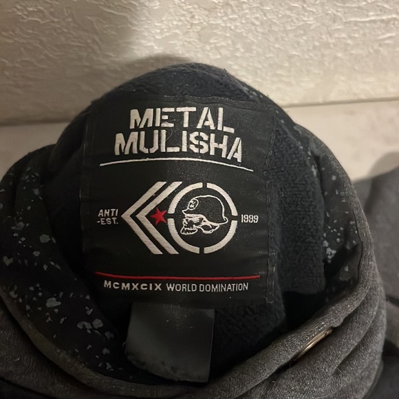 Men’s Hoodie. Size Lg - Picture 2 of 2